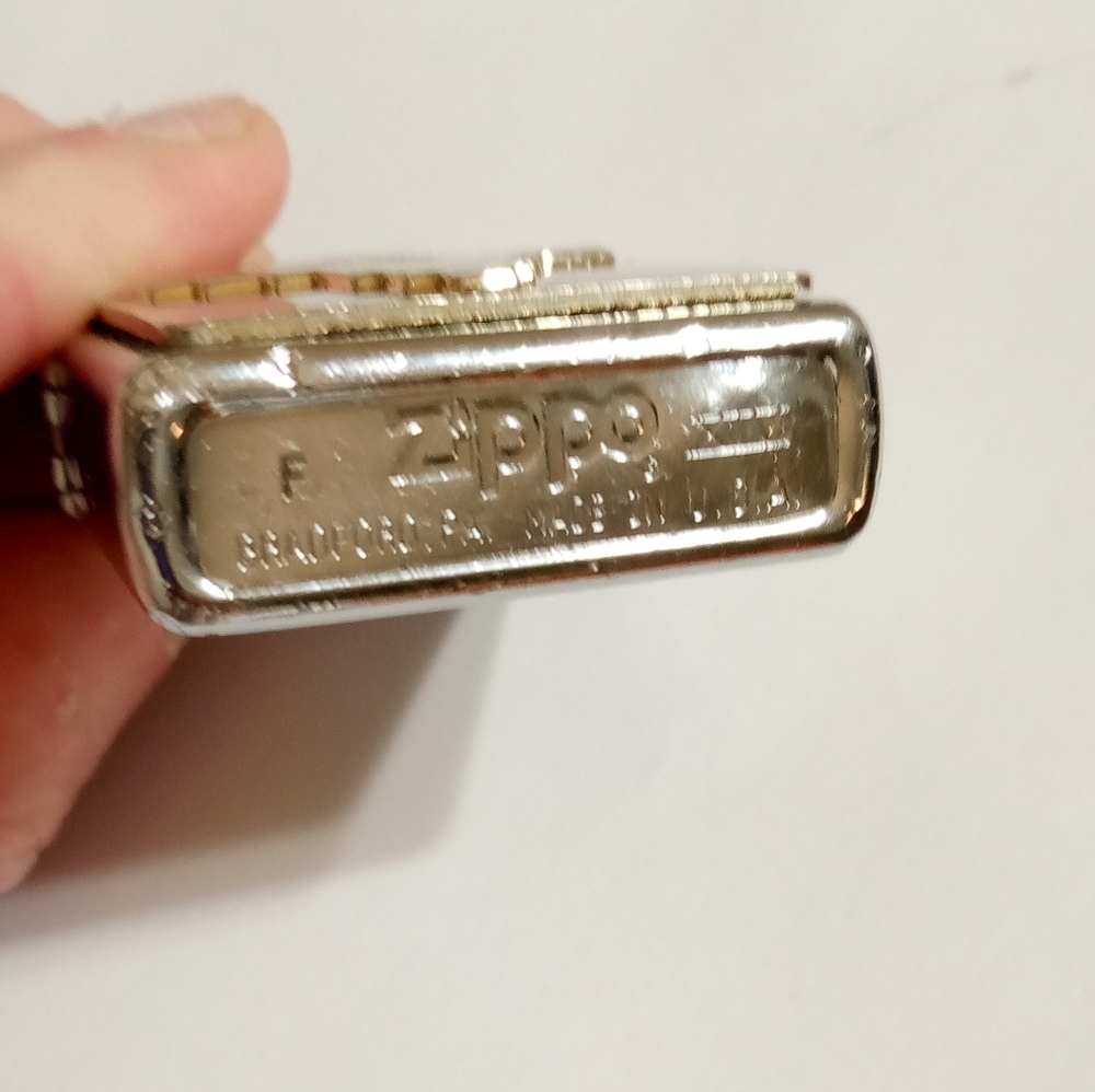 1996 Navajo Native American Symbol Southwest Series Zippo Lighter - Picture 12 of 13